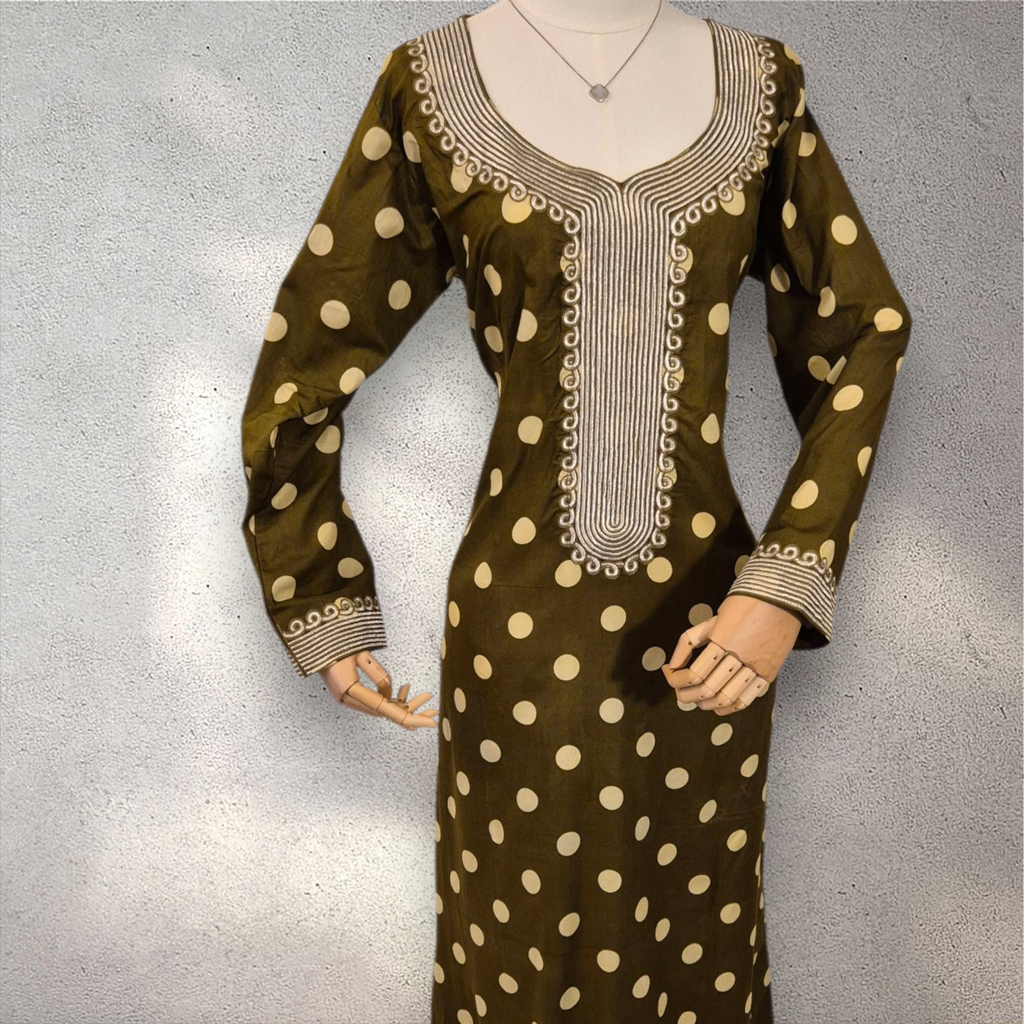 Henna Dots – Cotton Mukhawar
