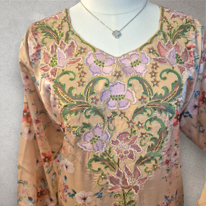 Blushed Meadow – Silk Mukhawar