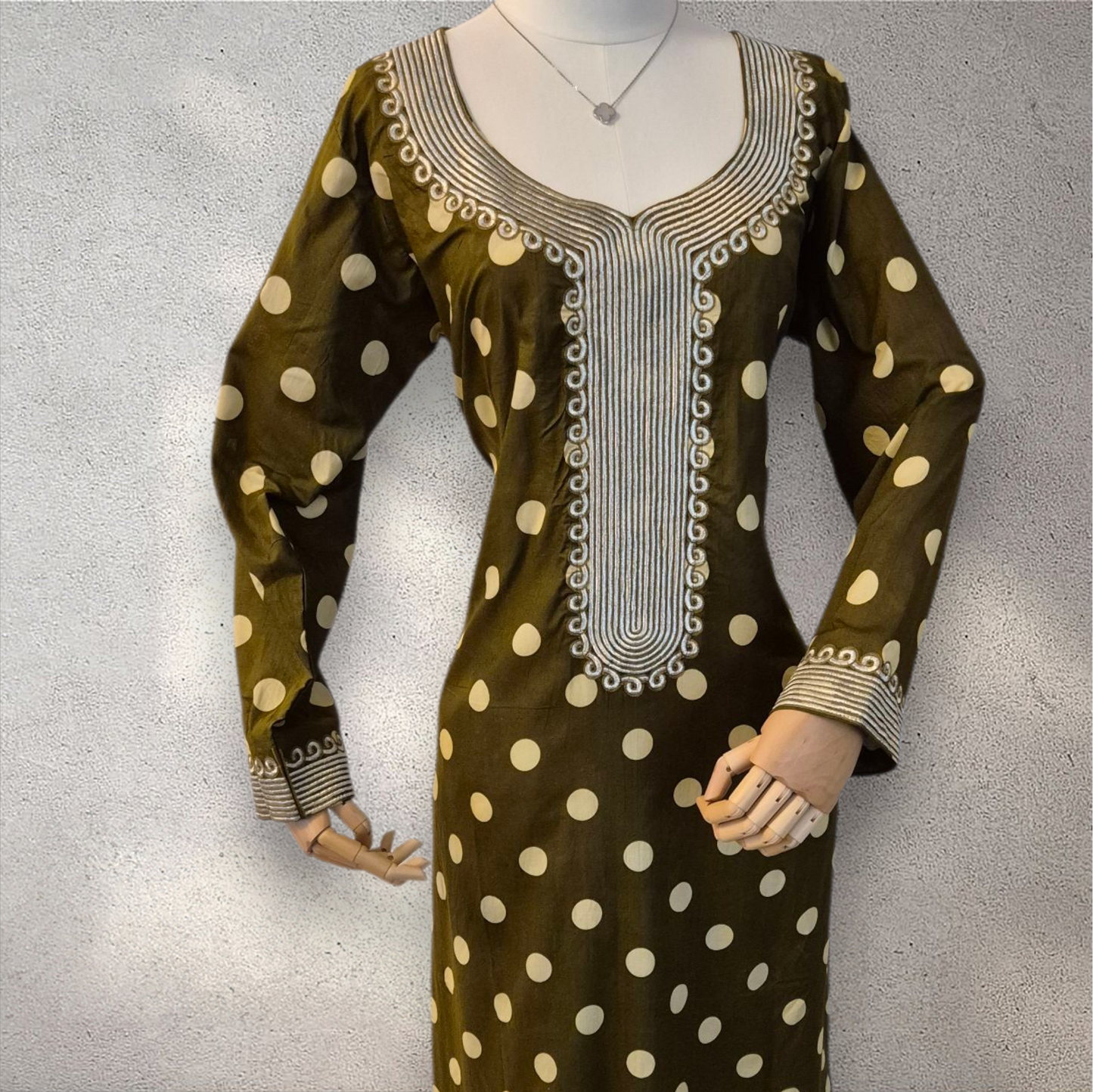Henna Dots – Cotton Mukhawar
