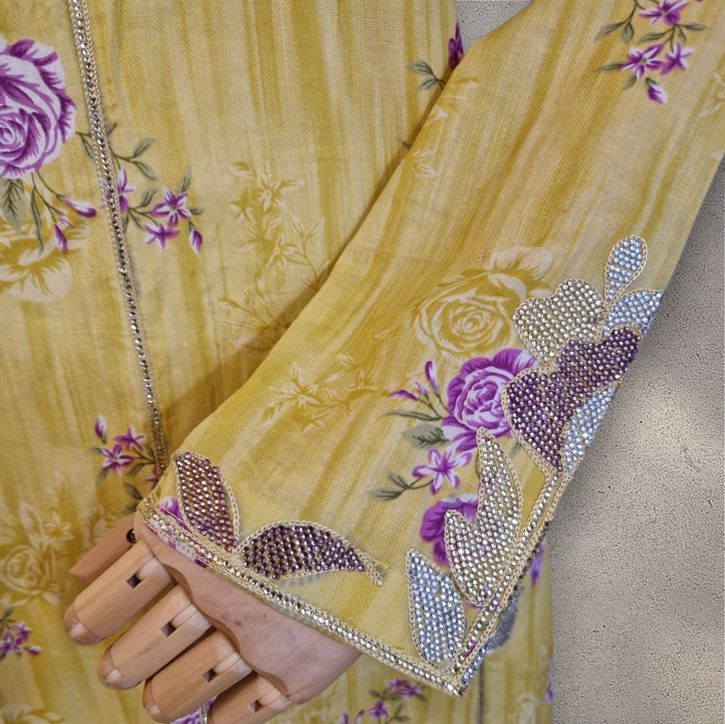 Saffron Bloom – Silk Cotton Mukhawar