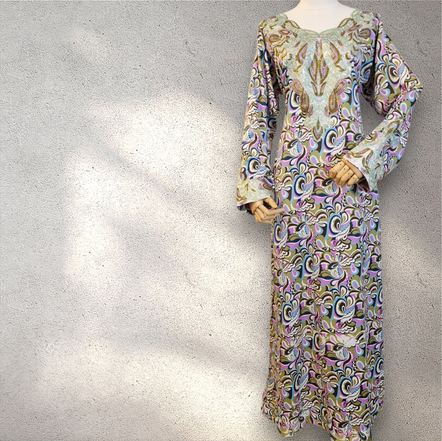 Golden Swirl – Silk Mukhawar