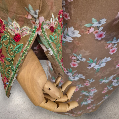 Desert Bloom – Cotton Mukhawar