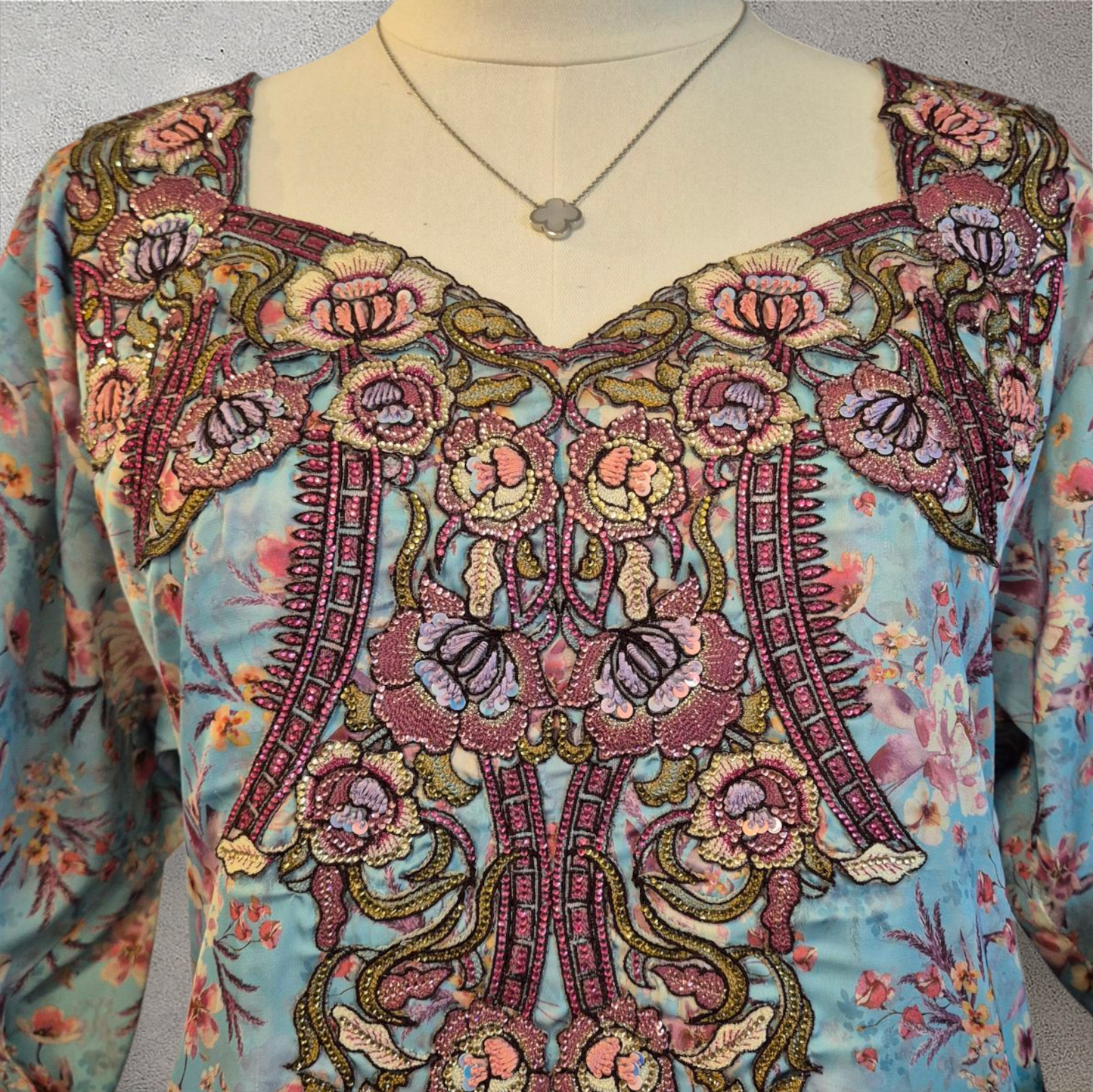 Jouri Sky – Silk Mukhawar